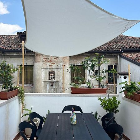 Calmaggiore Apartment เตรวิโซ ภายนอก รูปภาพ