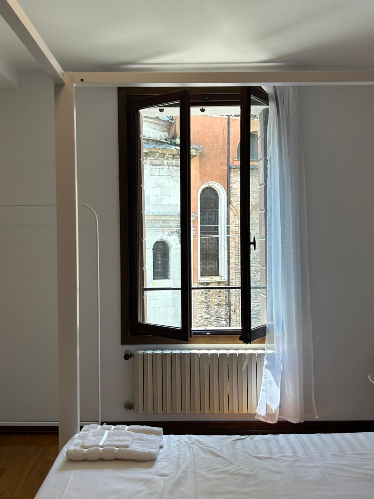 Calmaggiore Apartment เตรวิโซ ภายนอก รูปภาพ