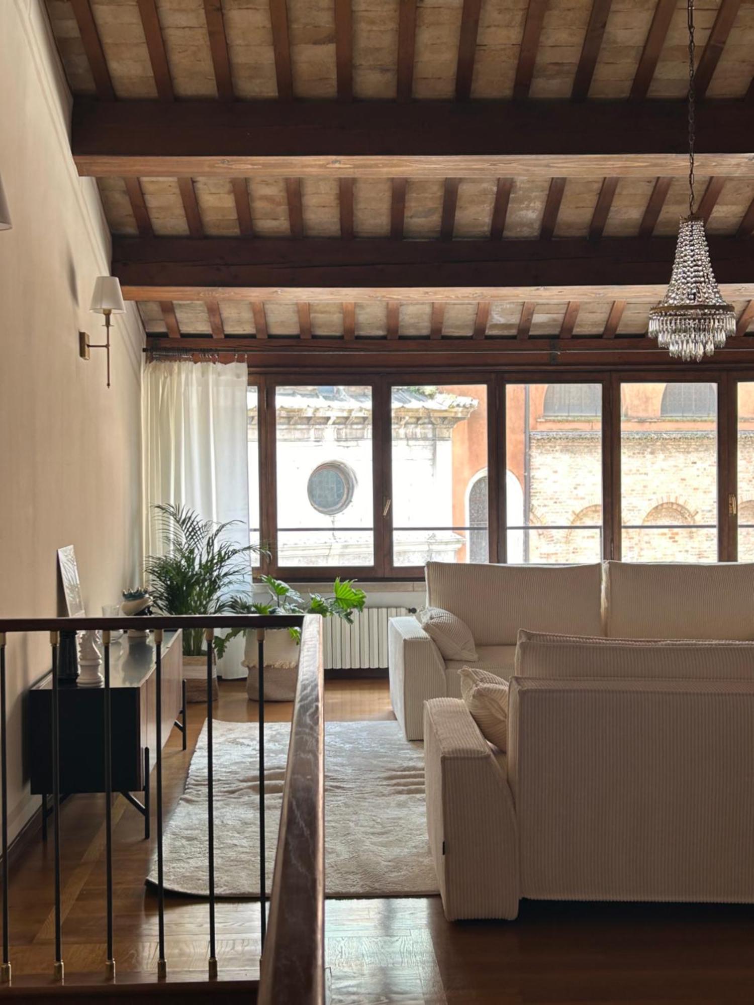 Calmaggiore Apartment เตรวิโซ ภายนอก รูปภาพ