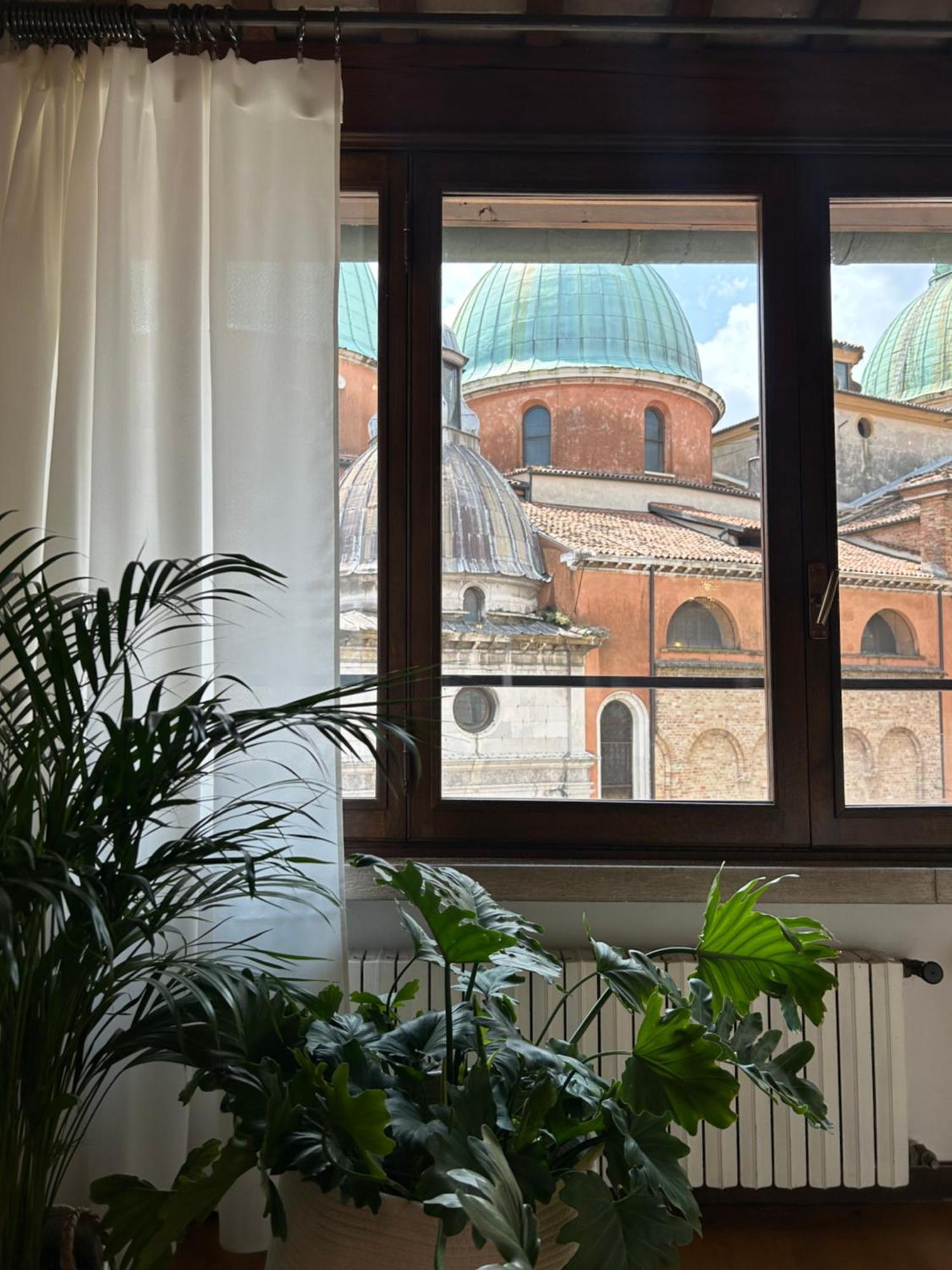 Calmaggiore Apartment เตรวิโซ ภายนอก รูปภาพ