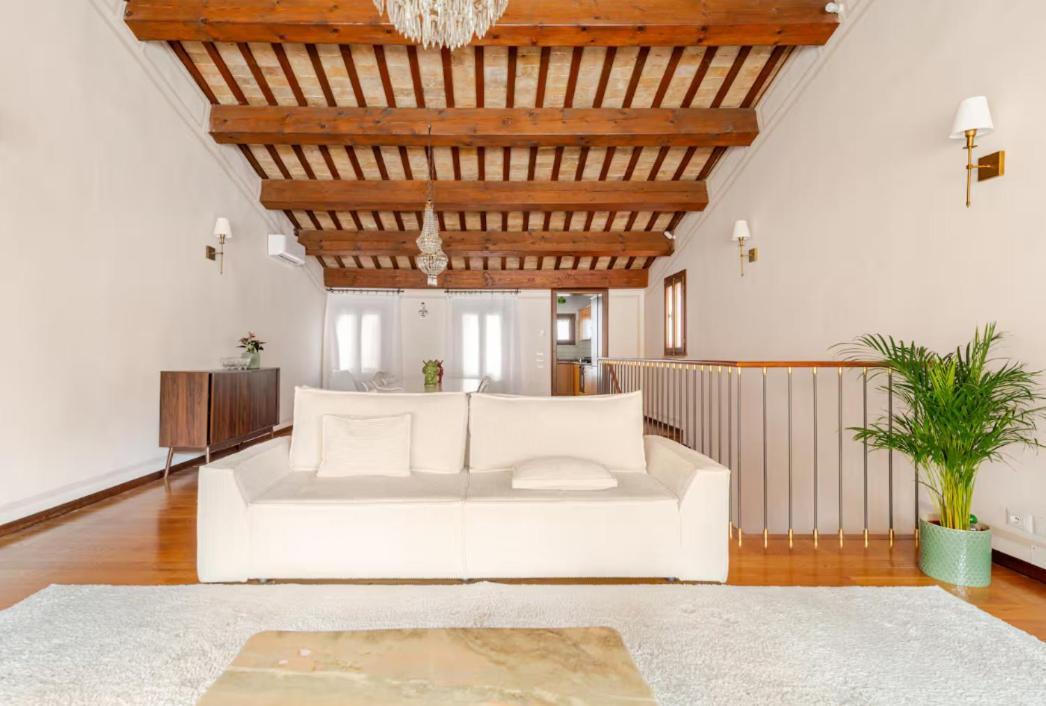 Calmaggiore Apartment เตรวิโซ ภายนอก รูปภาพ
